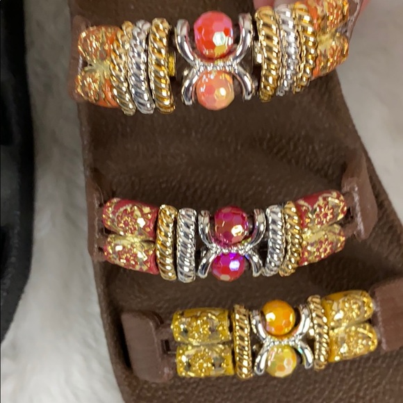 Grandco Woman’s Sandals - Selling As Pair - Size 6 - Picture 6 of 12